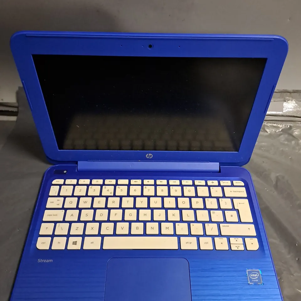 HP 11-R000na LAPTOP IN BLUE