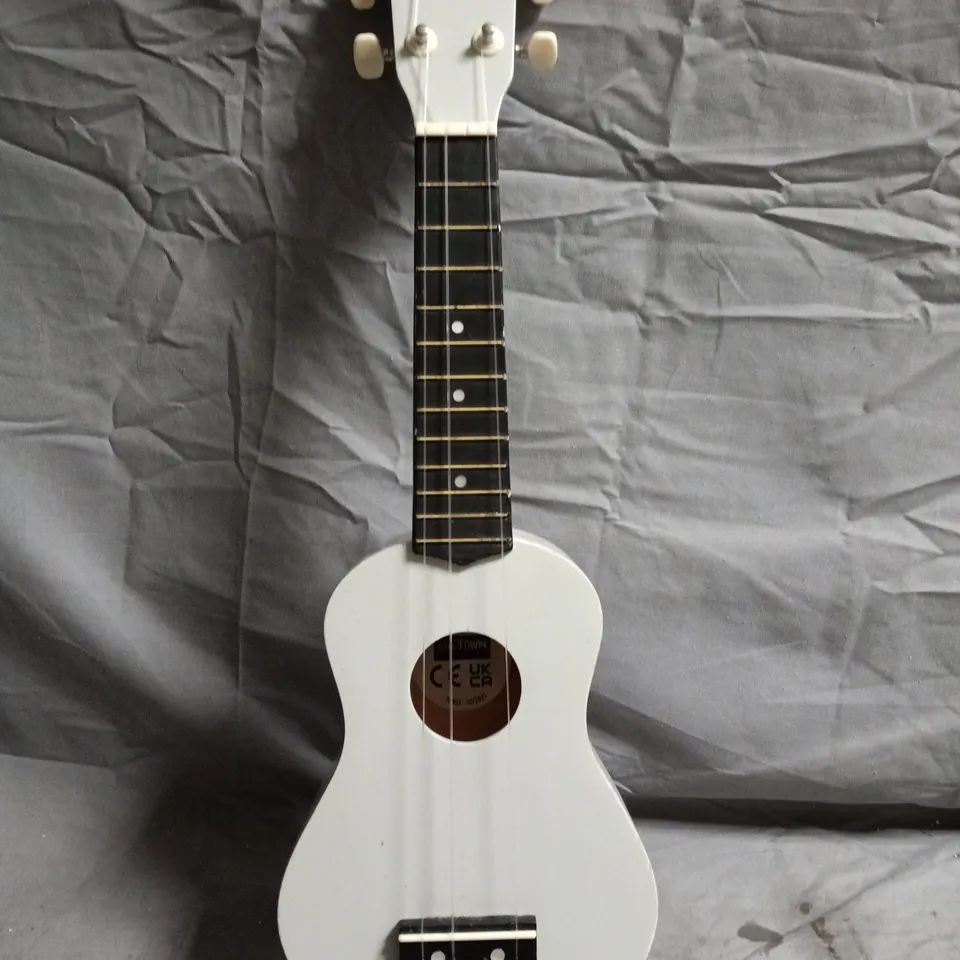 UNBRANDED UKULELE IN LIGHT GREY