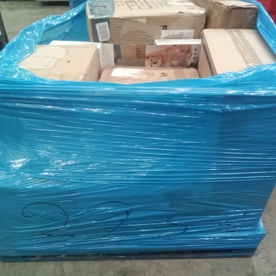 PALLET OF ASSORTED ITEMS INCLUDING STREAM PRESSURE WASHER, PET PLAY FOOD BOWL, HOUSEHOLD OXYGEN CONCENTRATOR, INTELLIGENT FAN LIGHT, C-HOPETREE GARDEN CHAIRS