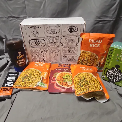 APPROXIMATELY 7 ASSORTED FOOD & DRINK ITEMS TO INCLUDE THE TINNED FISH MARKET BOX SET, PILAU RICE, CHEF BROWN SAUCE, ETC - COLLECTION ONLY