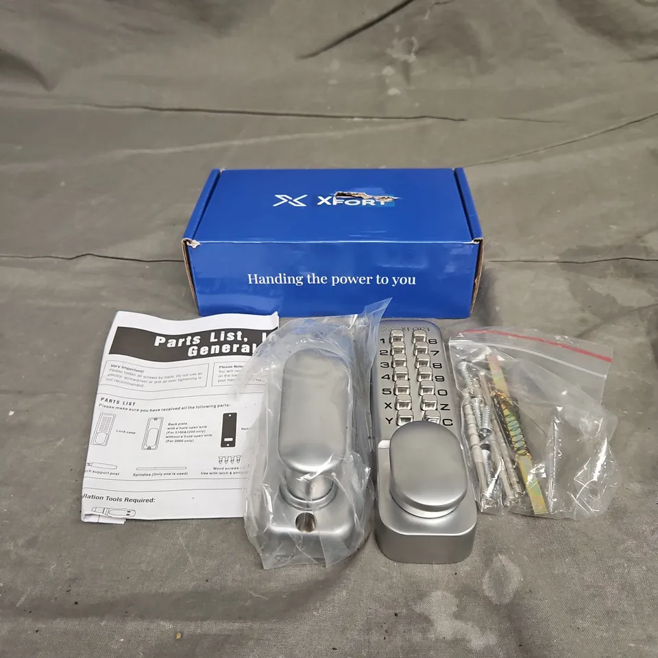 BOXED XFORT DIGITAL DOOR LOCK IN SATIN CHROME