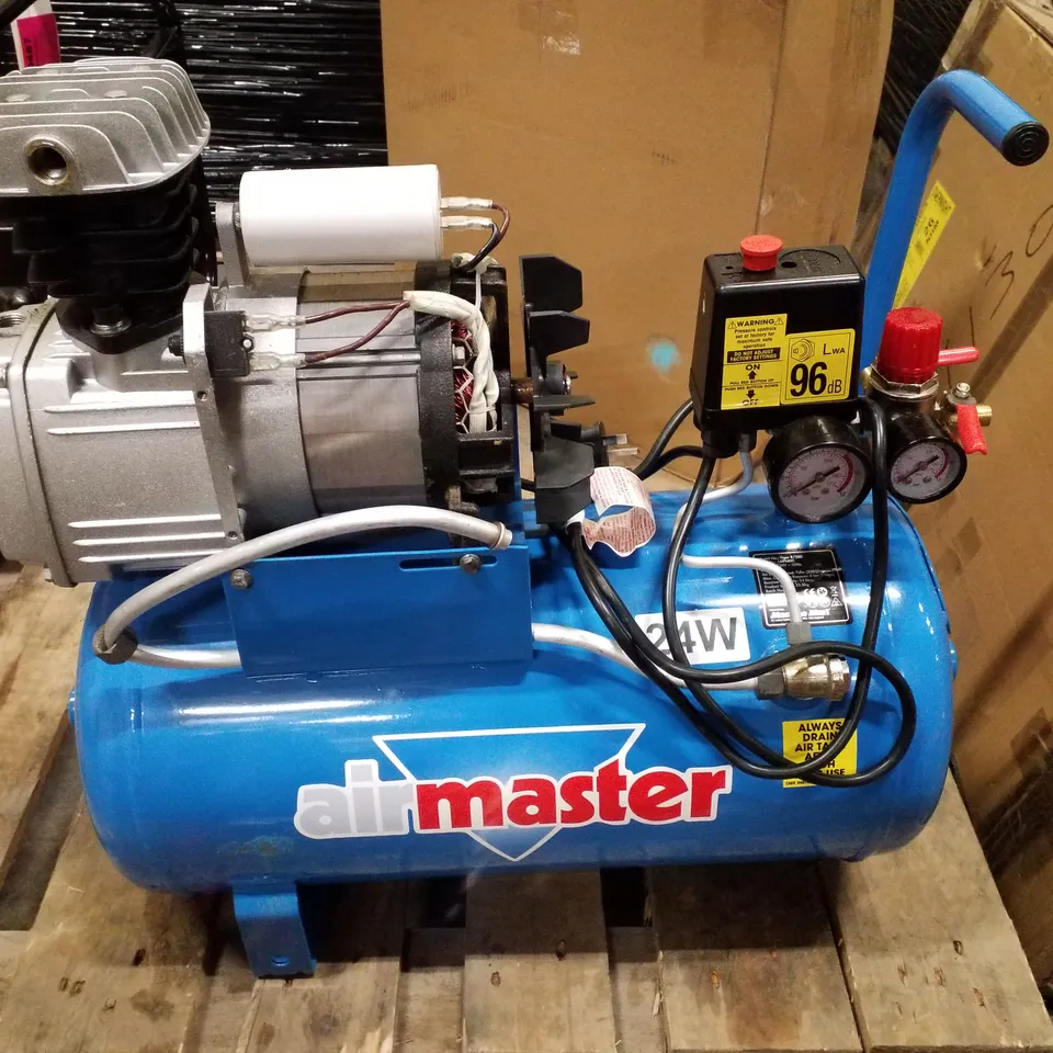 AIRMASTER TIGER 8/260 7CFM 24 LITRE 2HP AIR COMPRESSOR (230V)