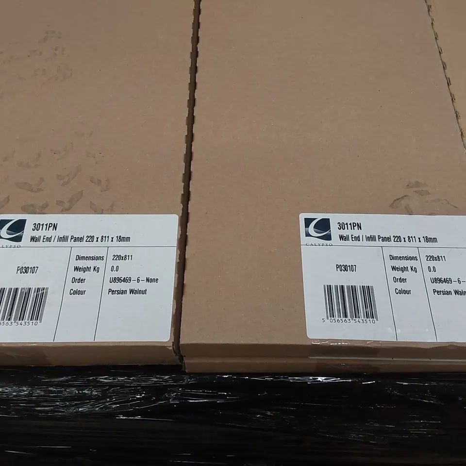 PALLET CONTAINING A LARGE ASSORTMENT OF BATHROOM FURNITURE PANELS 