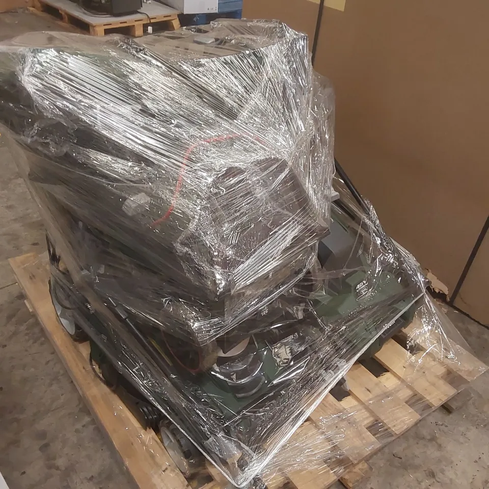 PALLET CONTAINING A LARGE QUANTITY OF ASSORTED WEBB ELECTRIC GARDENING TOOLS