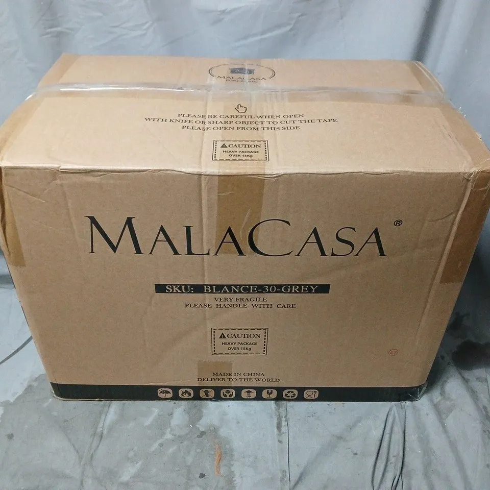 BOXED MALACASA BLANCE 30 PIECE DINNERWARE SET - COLLECTION ONLY