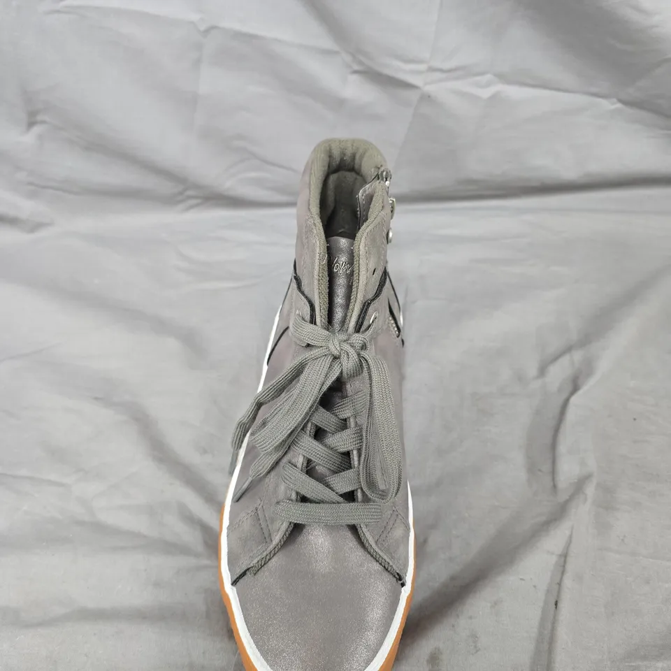 BLOWFISH MALIBU WAVERLY HI TOP TRAINERS - 7