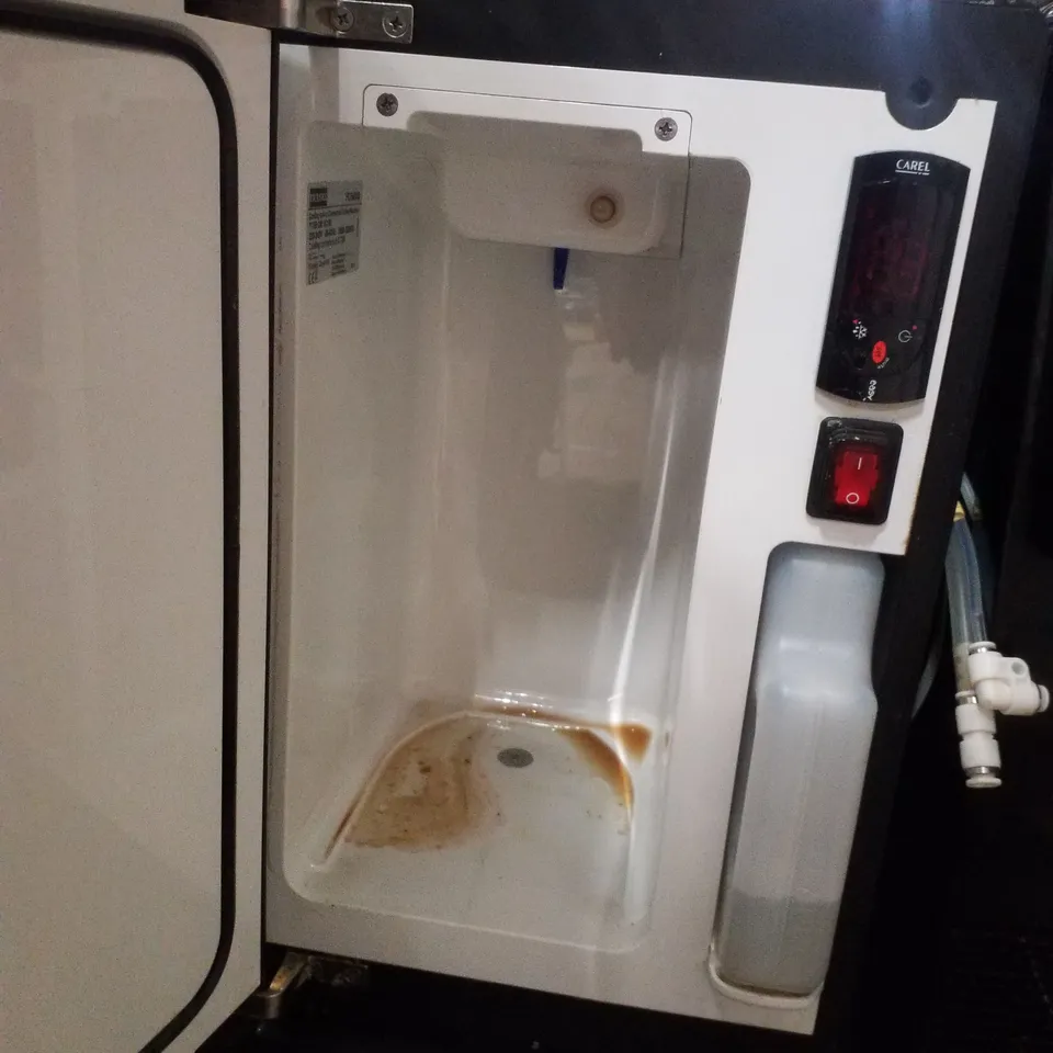 FRANKE A600 COFFEE MACHINE WITH FRIDGE