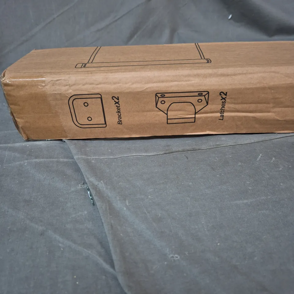 RETRACTABLE SAFETY GATE – INTERIOR USE, SUITABLE FOR DOORS, HALLWAYS AND STAIRS