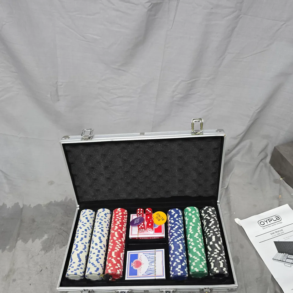 OYPLA POKER SET IN ALUMINIUM CASE WITH CHIPS, CARDS & MANUAL (MODEL 3322, 3685)
