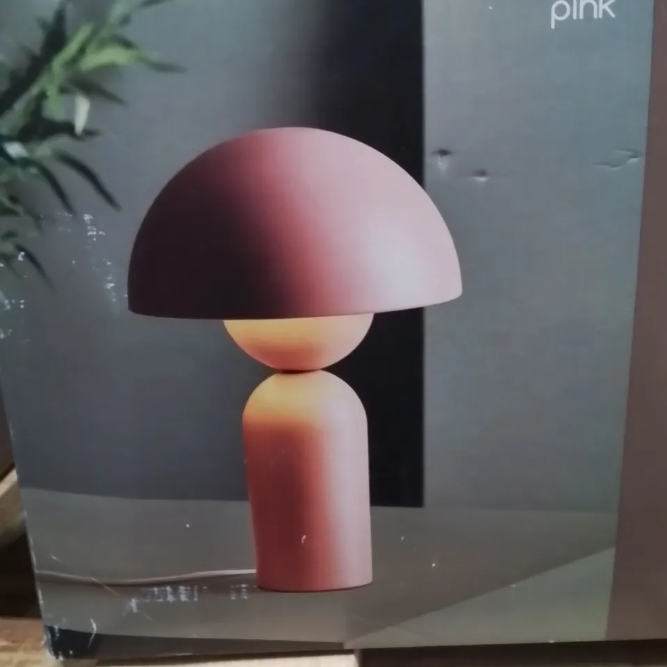 BOXED LEVI RETRO TABLE LAMP PINK 