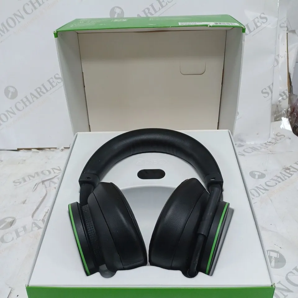 BOXED XBOX WIRELESS HEADSET