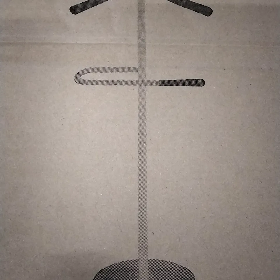 BOXED FREESTANDING VALET STAND