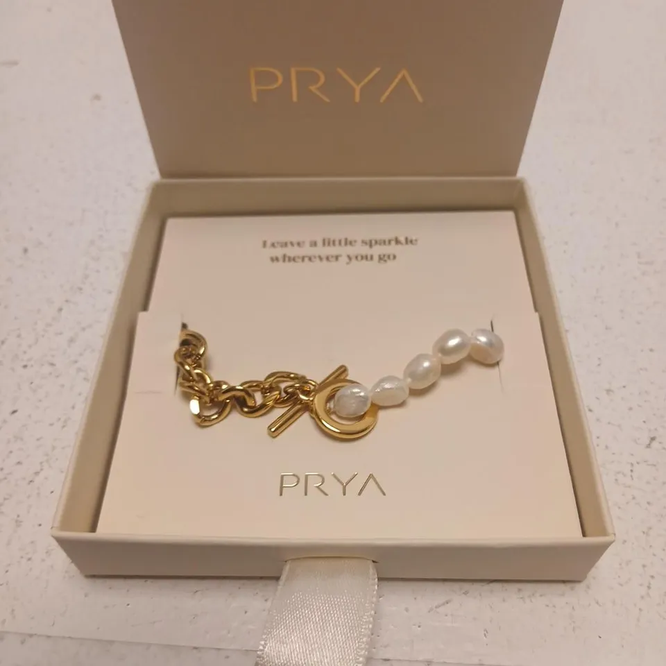 PRYA GOLD-TONE BRACELET WITH PEARL BEADS – BOXED