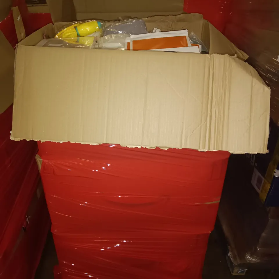 PALLET OF ASSORTED ITEMS TO INCLUDE PHONE CASES, BAGGED CLOTHING ARTIFICIAL FLOWERS