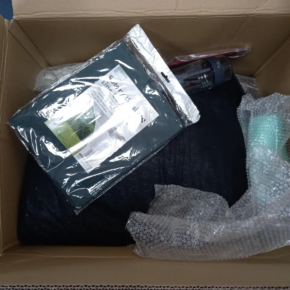 APPROXIMATELY 10 ASSORTED HOUSEHOLD ITEMS TO INCLUDE THERMAL FLASK, M&S TURKISH COTTON BATH TOWEL, ROTARY WASHING LINE COVER, ETC