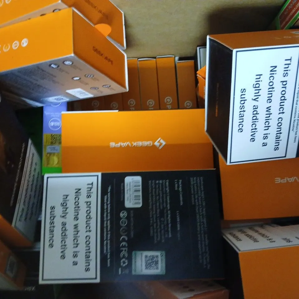 APPROXIAMTELY 15 ASSORTED VAPING PRODUCTS TO GEEKVAPE, VAPORESSO, ETC - COLLECTION ONLY