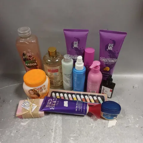 APPROXIMATELY 20 ASSORTED COSMETIC ITEMS TO INCLUDE - TROPIC SOOTHING TONING ESSENCE - BARE FACE TANNING MIST - BED HEAD CURL RECALL CREAM - ETC