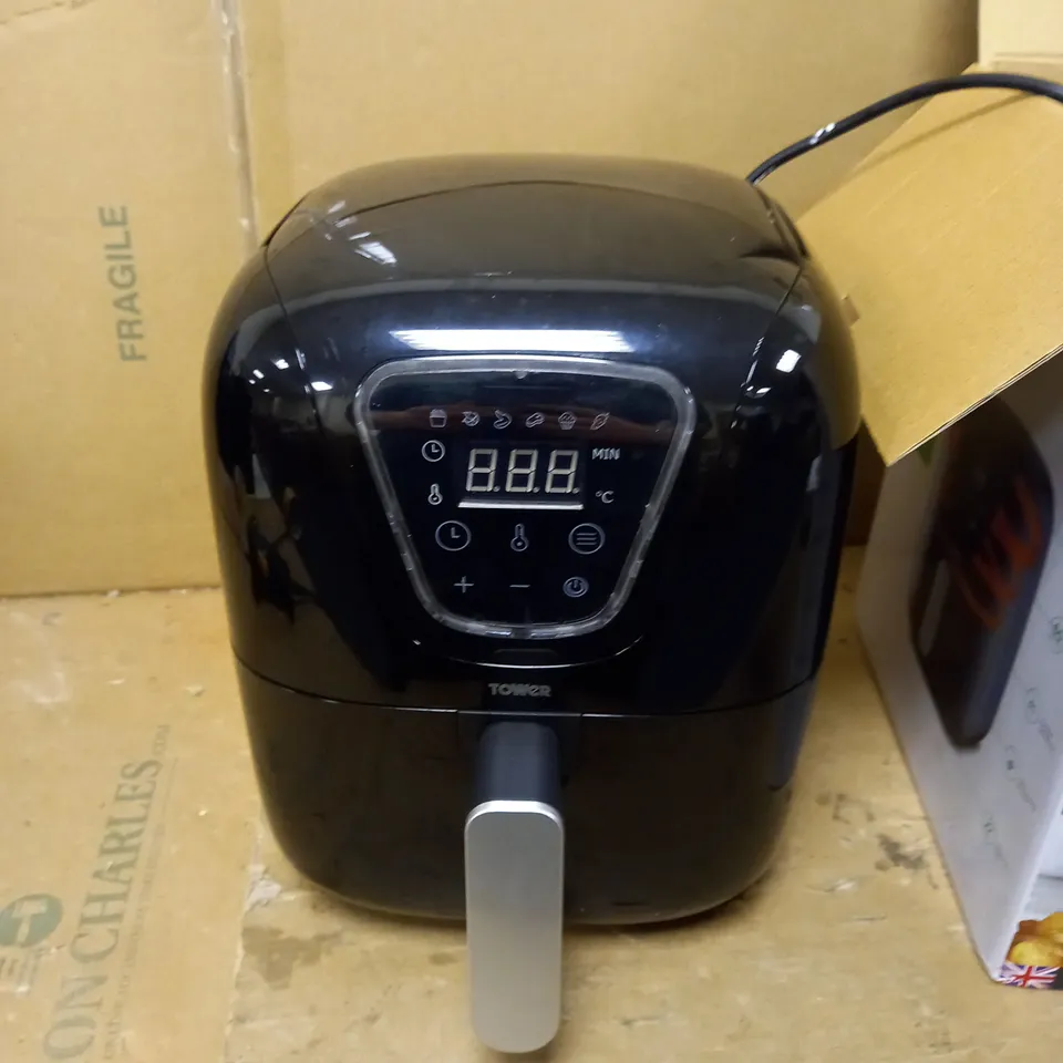 TOWER T17068 VORTX DIGITAL AIR FRYER 