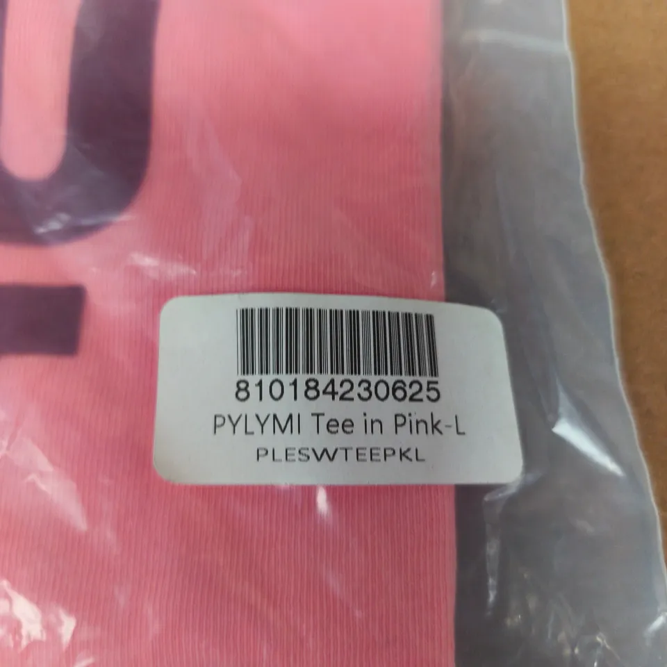 PLEASING PINK TEE – UK SIZE L