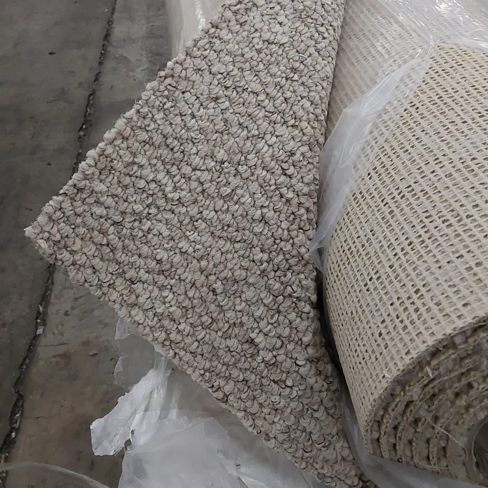 ROLL OF QUALITY MARRAKESH BIEGE CABLE CARPET // SIZE: APPROXIMATELY 4 X 3.7m