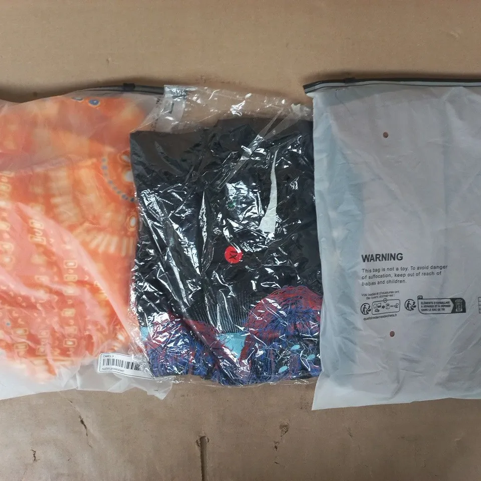 APPROXIMATELY 20 ASSORTED CLOTHING AND FASHION PRODUCTS IN VARIOUS STYLES AND SIZES - COLLECTION ONLY