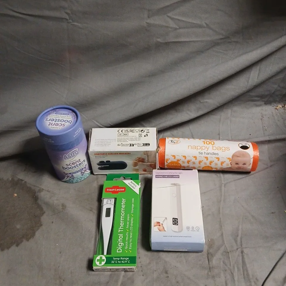 APPROXIMATELY 20 ASSORTED HOUSEHOLD ITEMS TO INCLUDE ASTRA SCENT BOOSTERS, NAPPY BAGS AND DIGITAL THERMOMETER
