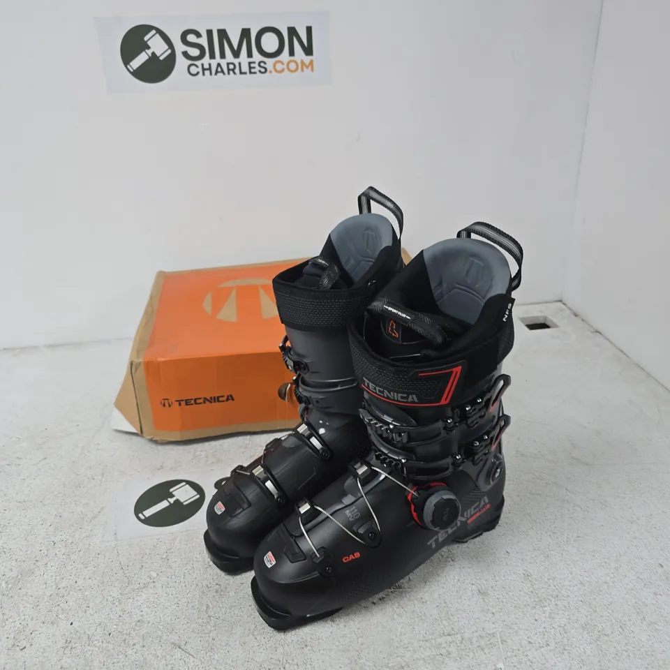 TECNICA MACH BOA MV 110 GW SKI BOOTS – UK 10.5 (EU 45)
