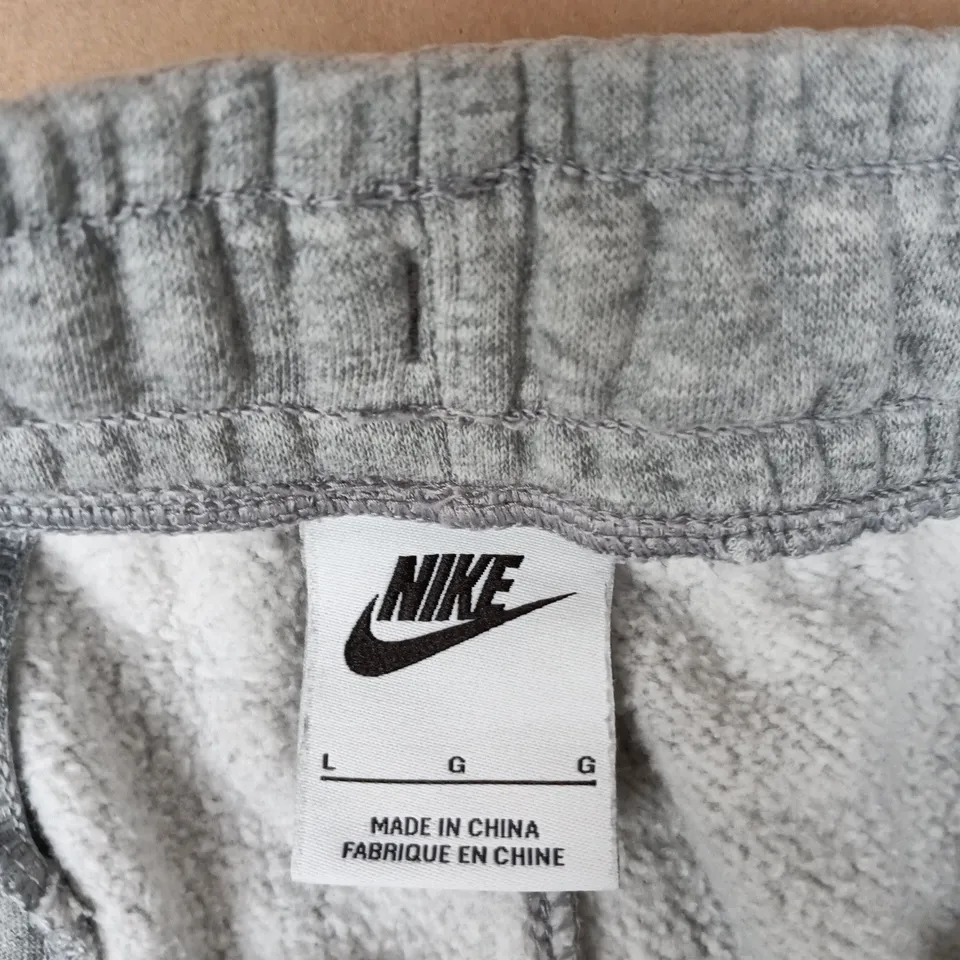 NIKE GREY JOGGERS – MEN’S, UK LARGE