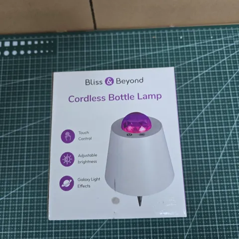 BLISS & BEYOND CORDLESS BOTTLE LAMP – BOXED