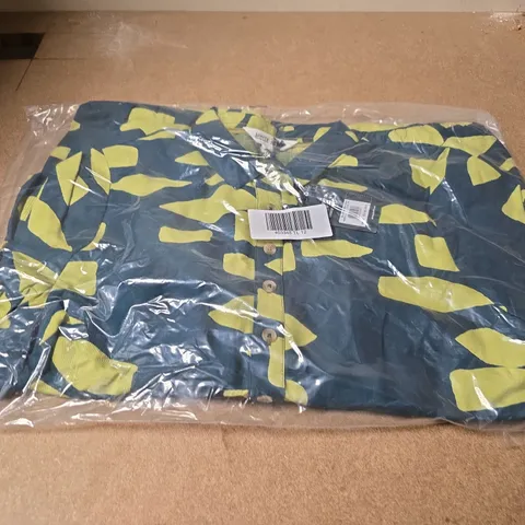 APPROXIMATELY 10 WHITE STUFF MAYA TIERED SHIRT DRESSES IN VARIOUS SIZES