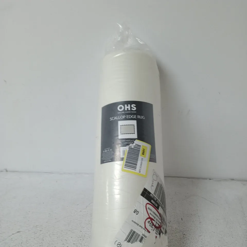 OHS SCALLOP EDGE RUG CREAM/BLACK 120 X 170 CM
