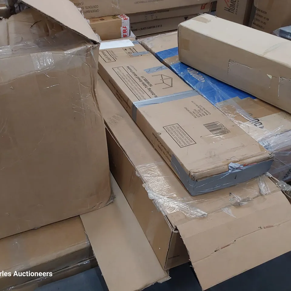 PALLET OF ASSORTED BOXED FURNITURE PARTS INCLUDING BAR STOOLS, DINING TABLES & BED PARTS
