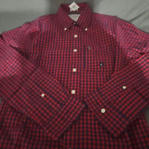 ABERCROMBIE & FITCH RED & BLACK CHECK SHIRT, MEN'S, SIZE M