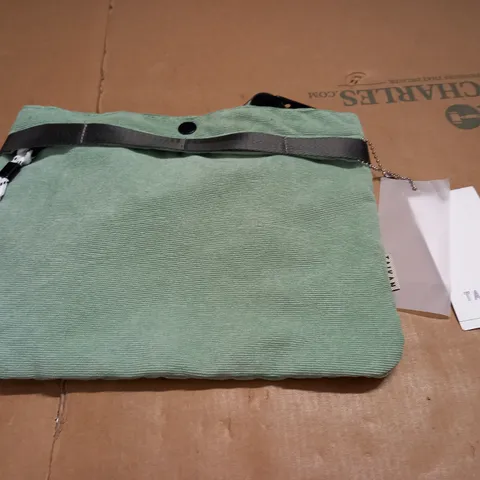 TAIKAN SUKHOI BAG IN MINT