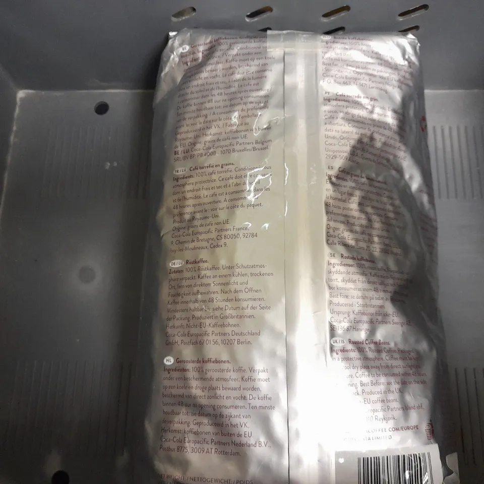 BOX OF 4 ITEMS TO INCLUDE MYPROTEIN BARS, WEIGHT GAINER BLEND AND MY VEGAN CLEAR SOY PROTEIN