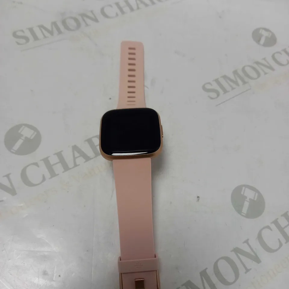 FITBIT VERSA 2 SMART WATCH 