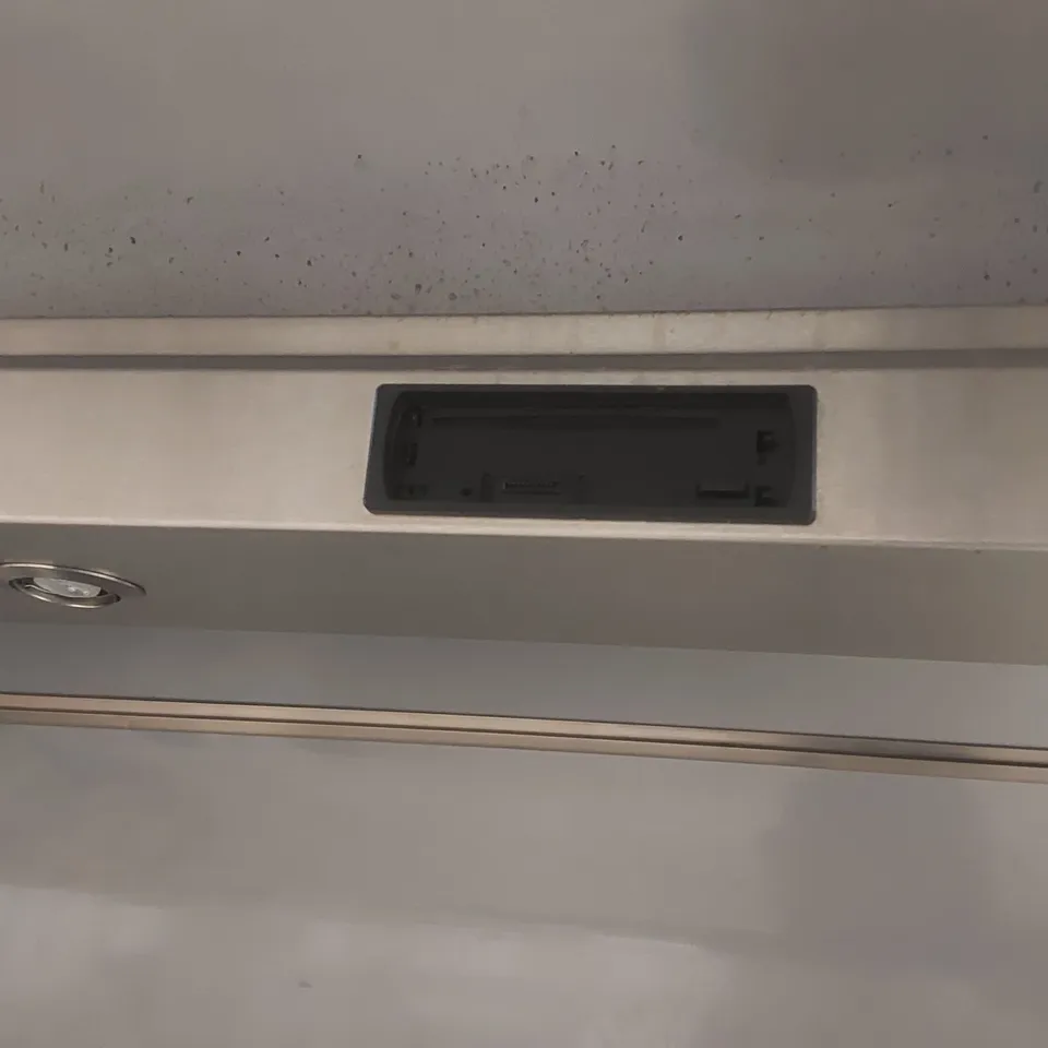 TANK STAINLESS STEEL MOBILE FOOD AND DRINK CATERING STATION