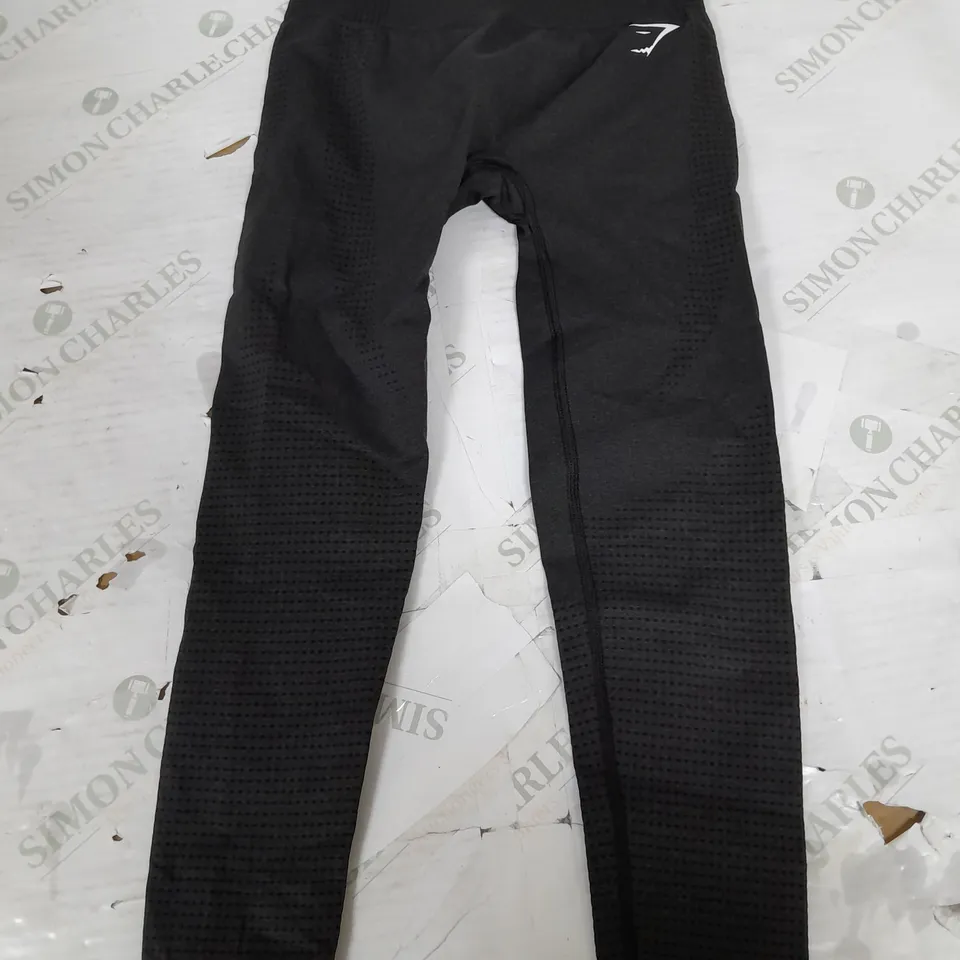 GYMSHARK BLACK STRETCH LEGGINGS IN BLACK - SMALL