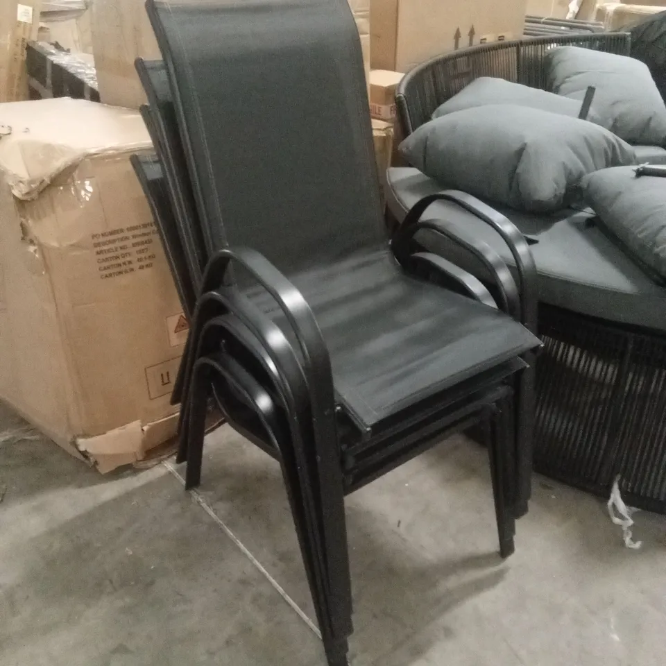SET OF 4 OUTDOOR STACKABLE GARDEN DINING CHAIRS 