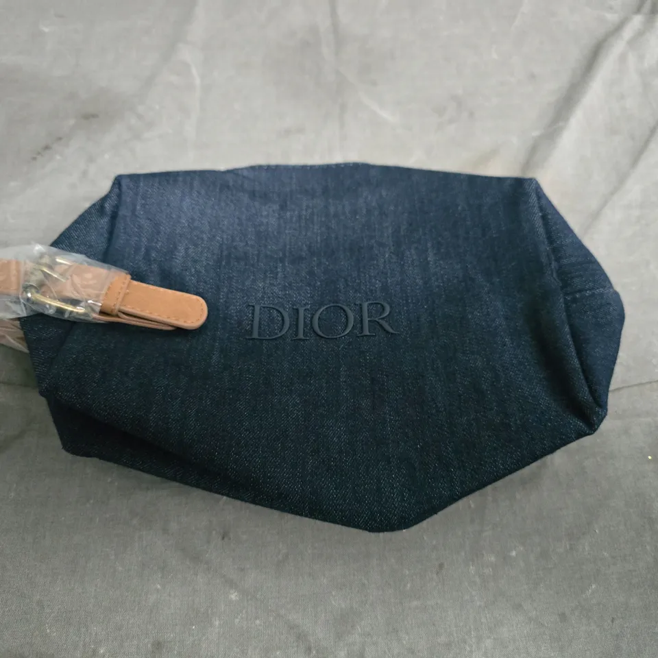 DIOR WASH BAG