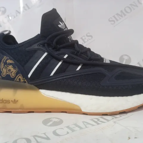 BOXED PAIR OF ADIDAS ZX 2K BOOST SHOES IN NAVY UK SIZE 9.5