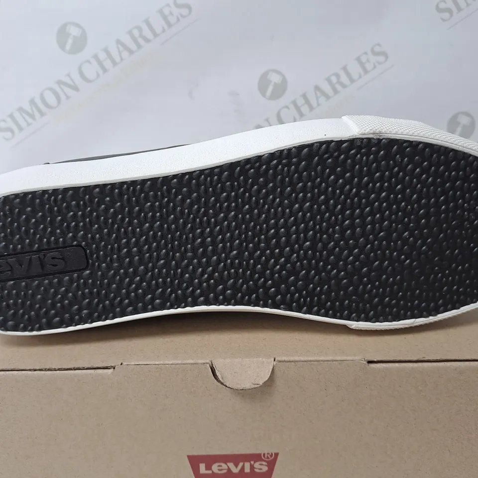 BOXED PAIR OF LEVI WOODWARD BLACK TRAINERS - SIZE 8