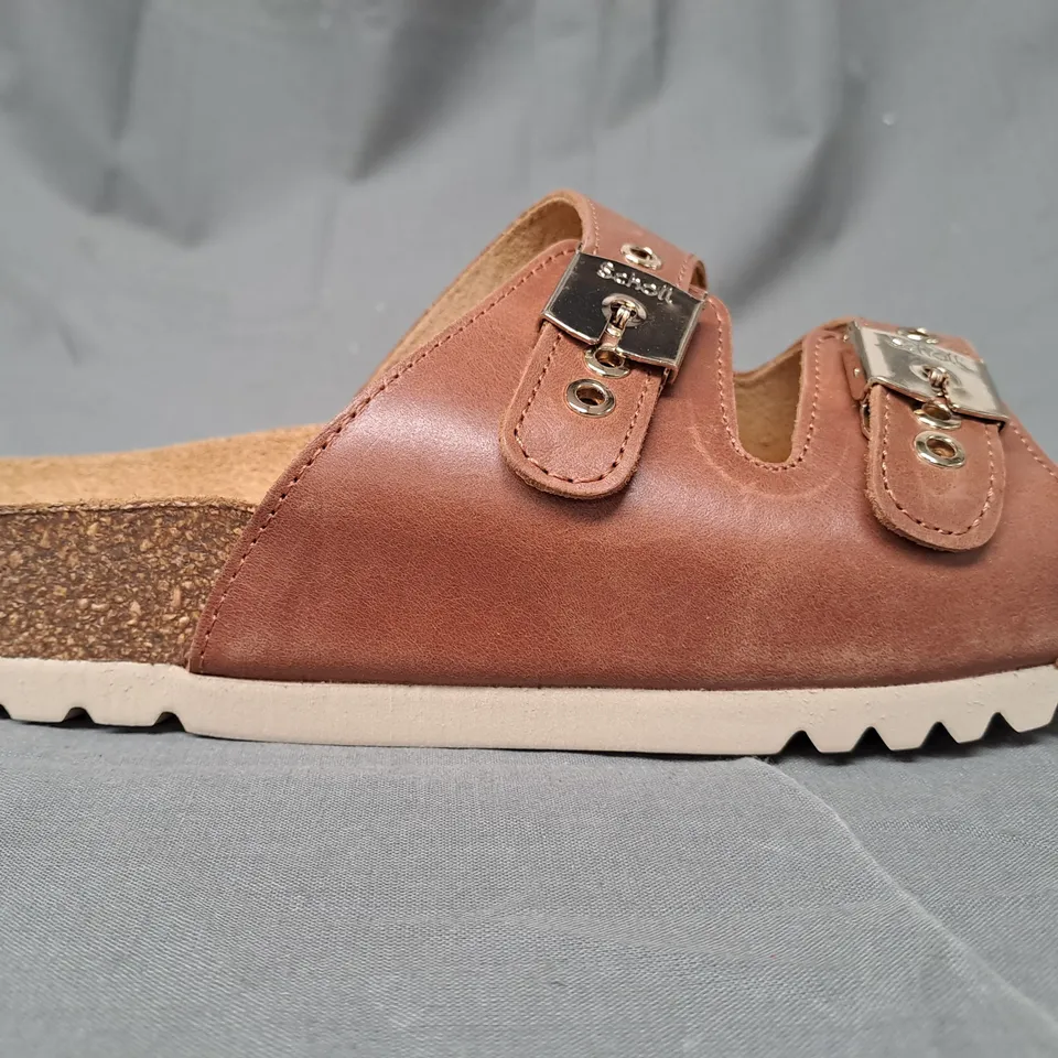 BOXED PAIR OF SCHOLL OPEN TOE SANDALS IN BROWN SIZE 5