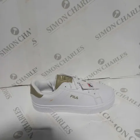 UNBOXED FILA WHITE AND BIEGE SIZE UK 5.5