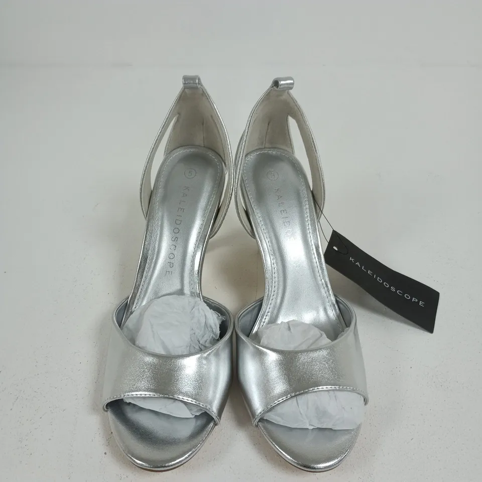 KALEIDOSCOPE SILVER OPEN-TOE SLINGBACK HEELS – UK SIZE 5