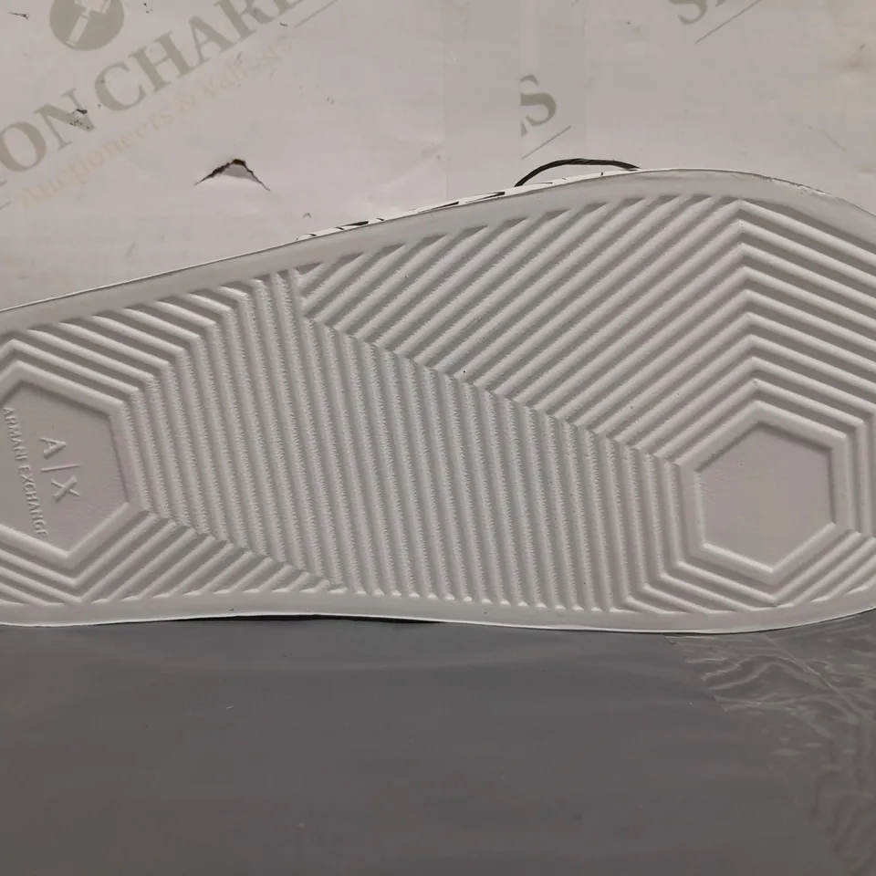 BOXED PAIR OF ARMANI EXCHANGE SLIDERS IN WHITE UK SIZE 7