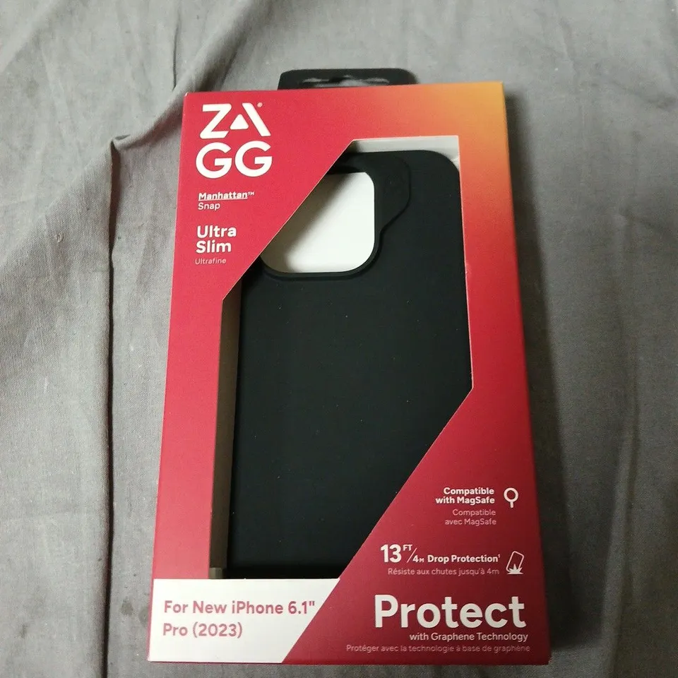 BOX OF APPROXIMATELY 40 ZAGG MANHATTAN SNAP ULTRA SLIM MAGSAFE CASE FOR IPHONE 6.1" PRO (2023) 