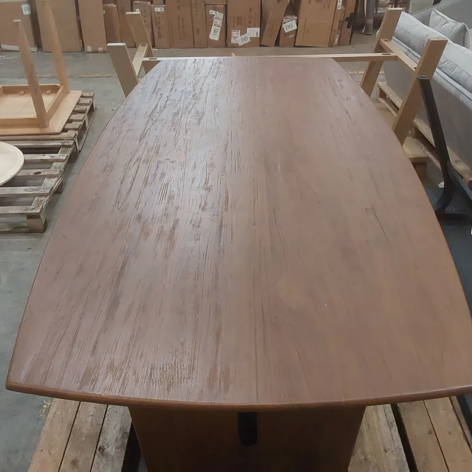 DESIGNER WOODEN DINING TABLE