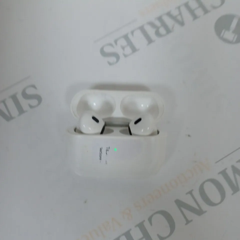 APPLE AIRPOD PROS