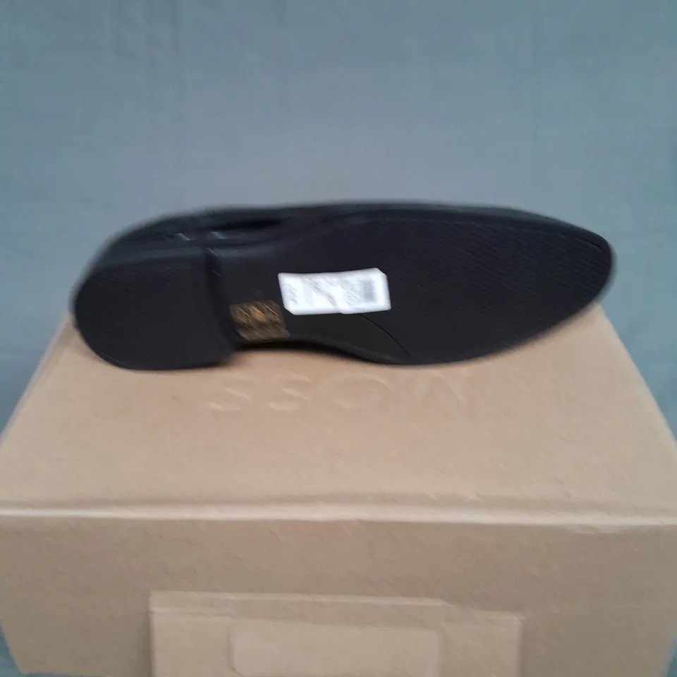 BOXED PAIR OF MOS MAYFAIR BLACK DRESS SHOES SIZE UK 10 